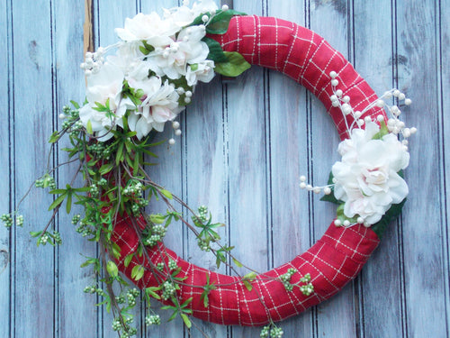 Red Indoor Large Wreath