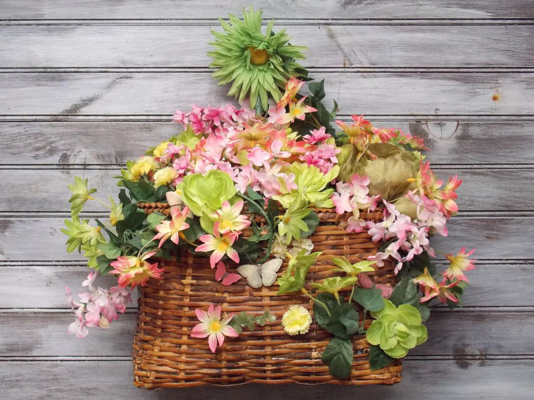 Vintage Basket Door Wreath