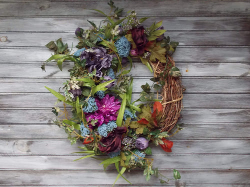 Elegant Grapevine Lilac Flowers Wreath