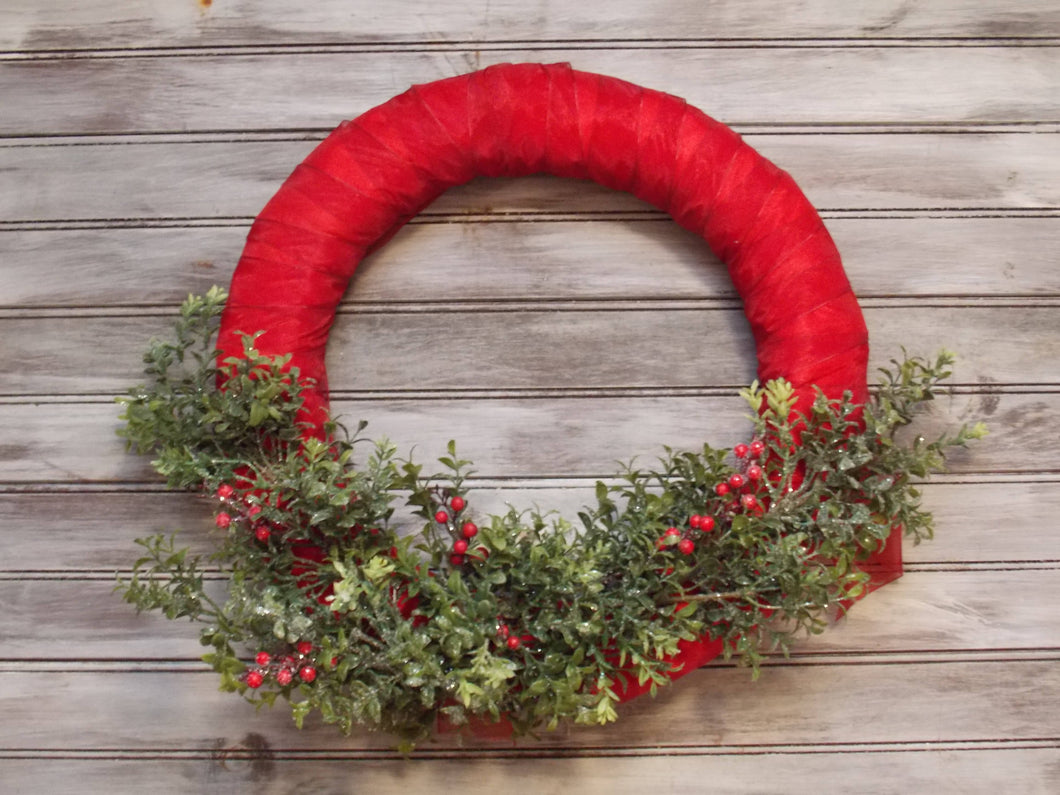 Red Winter Evergreen Indoor Wreath